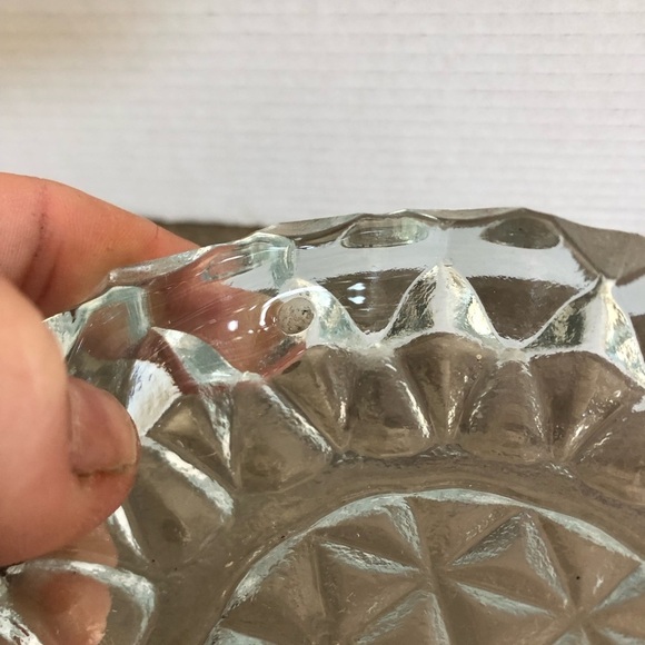 Vtg Clear Pressed Glass Ashtray - Picture 5 of 14